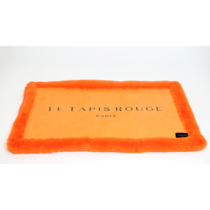 tapis rouge paris fourrure synthetique vegan