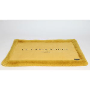 tapis rouge paris fourrure synthetique vegan