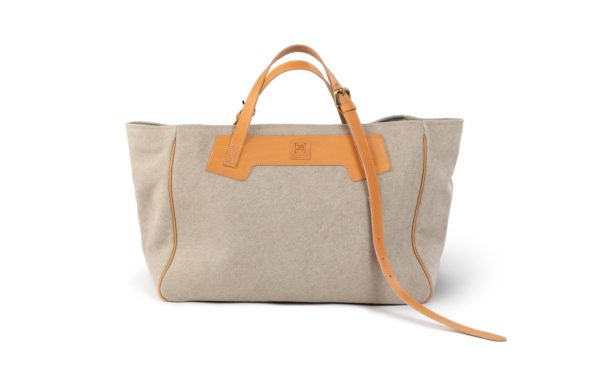 margaret sac de voyage , transport design et luxe pour chien duepuntotto